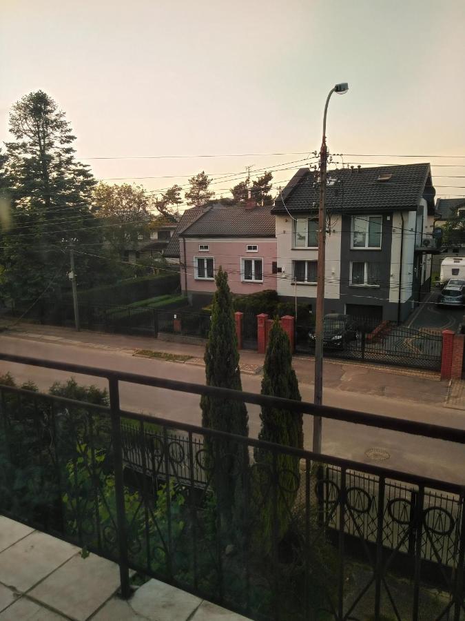 Bed and Breakfast La Madriguera Raszyn Exterior foto