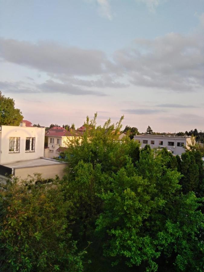 Bed and Breakfast La Madriguera Raszyn Exterior foto